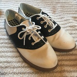 Cute saddle shoes!